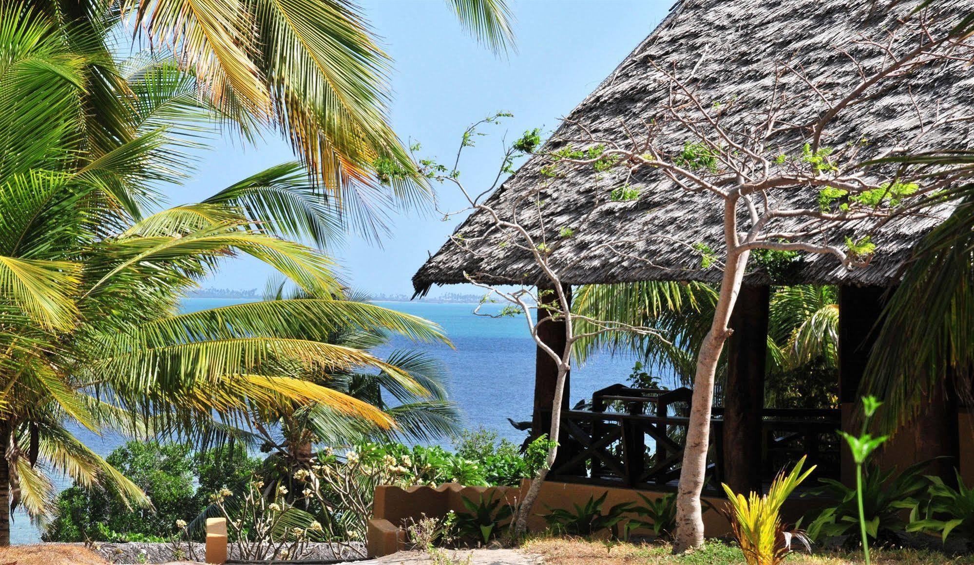 Kinasi Lodge Utende Exterior photo